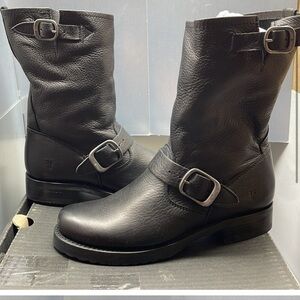 FRYE Black Leather Veronica Short Boots Size 7